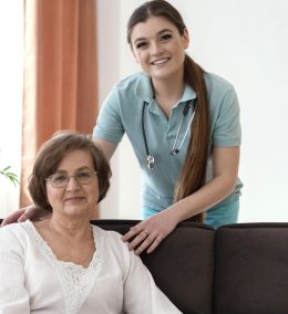 medium-shot-women-posing-together